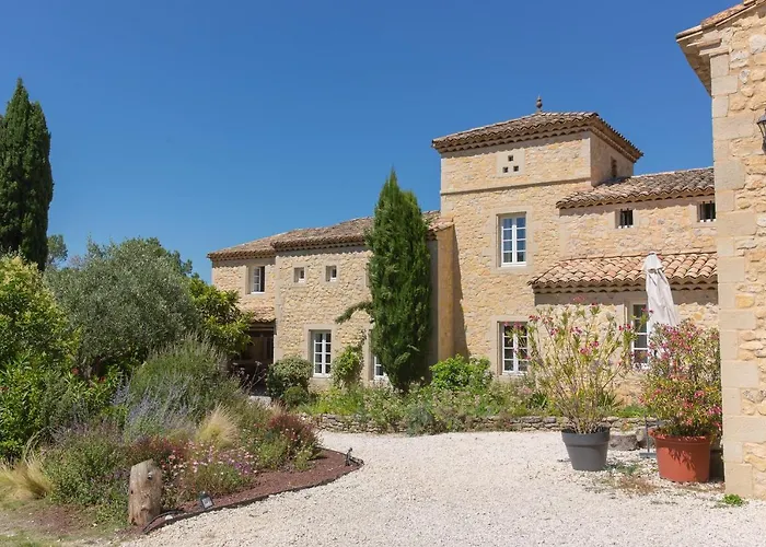 Le Mas Des Alexandrins